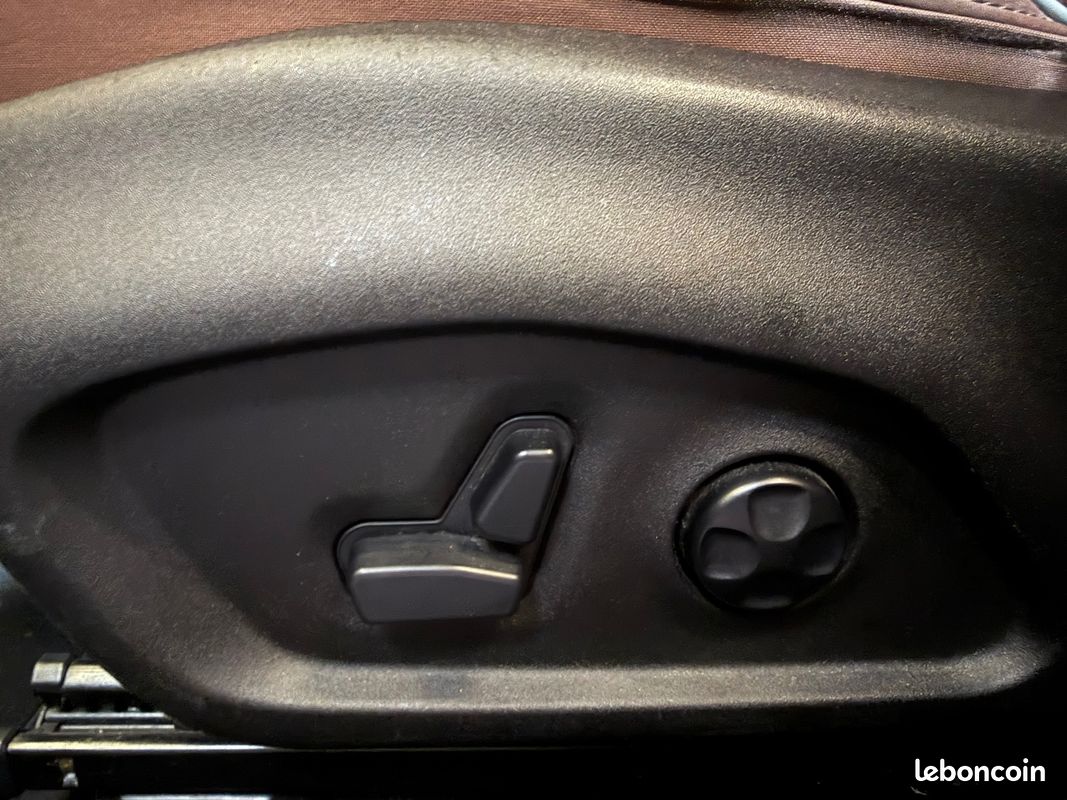 FIAT 500X 1.4 MultiAir 140 ch DCT Cross+ / CUIR / U CONNECT / VOLANT CHAUFFANT / SIEGES CHAUFFANTS (image 27)