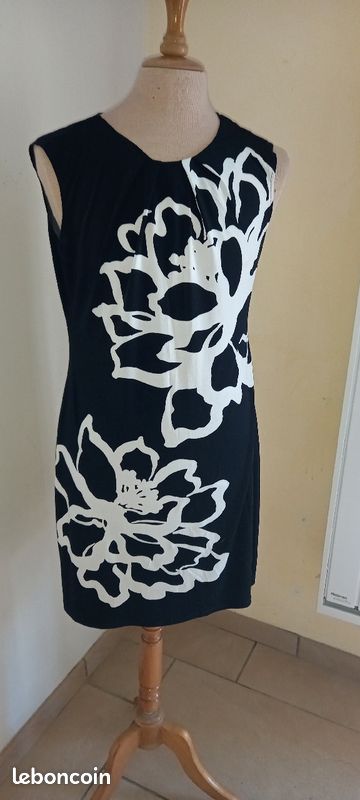 Robes sans repassage taille 42/44 (image 1)