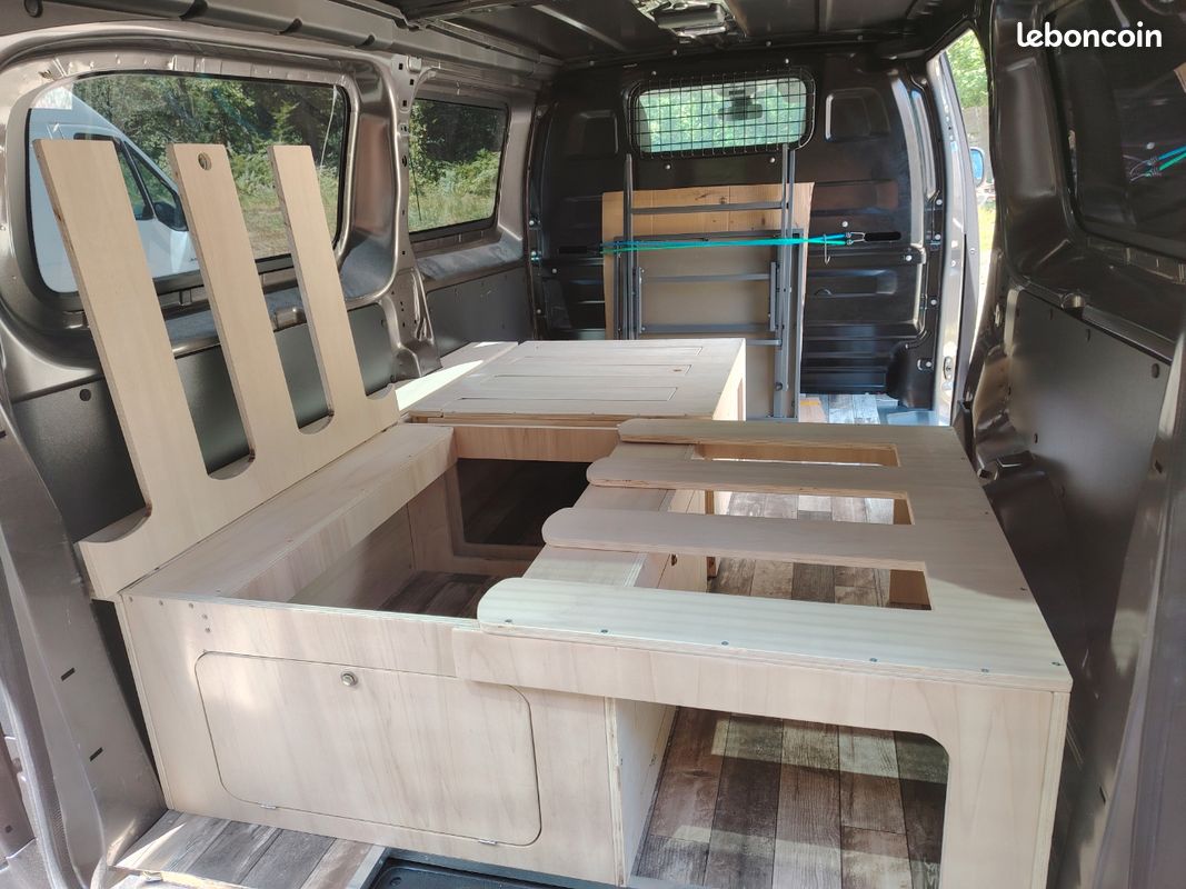 Aménagement pose vitrages électricite fourgon van complet ou