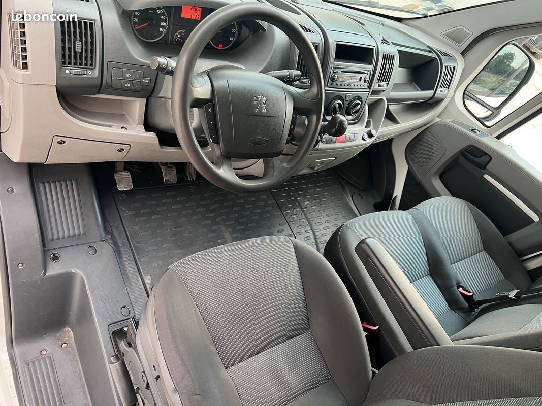 PEUGEOT BOXER II PACK CD CLIM 2.2 HDI 120cv BV6 3 PLACES avec GALERIE DE TOIT (image 3)