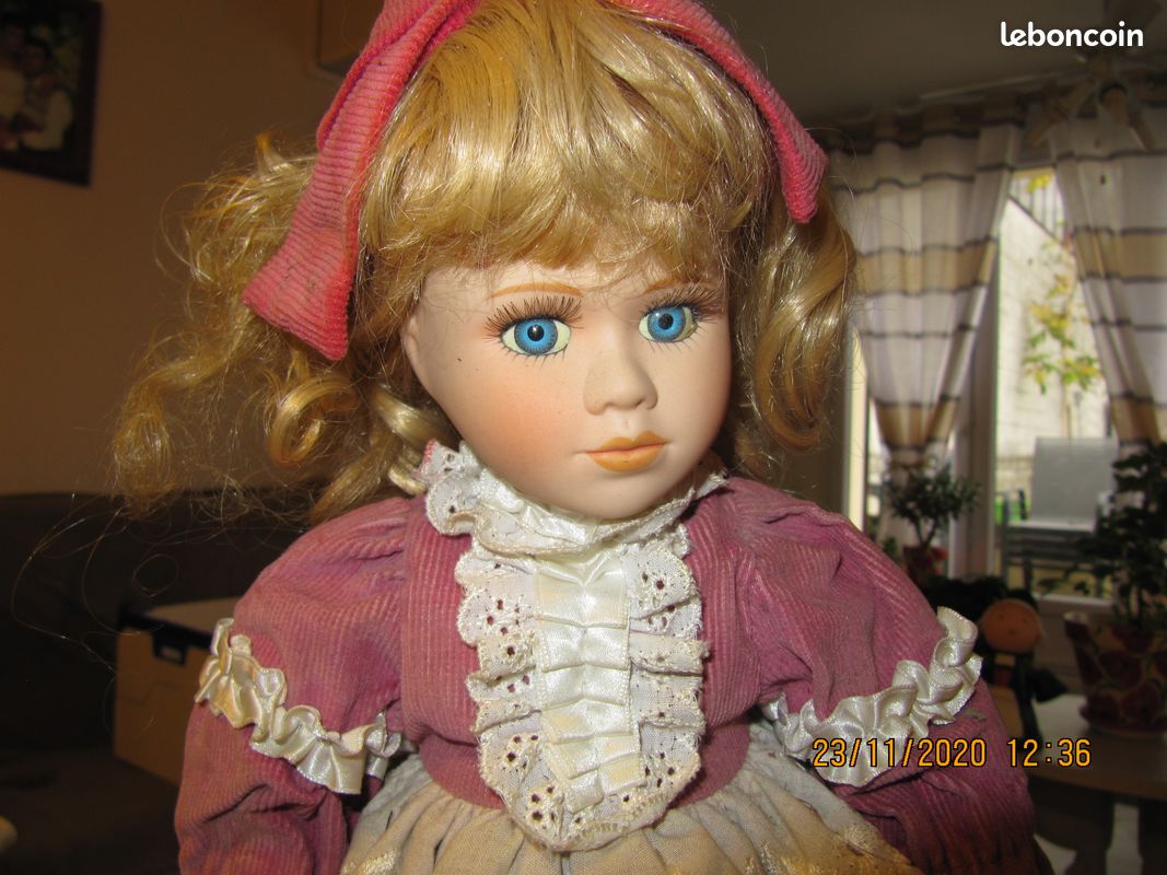 Belle poupée porcelaine (image 2)