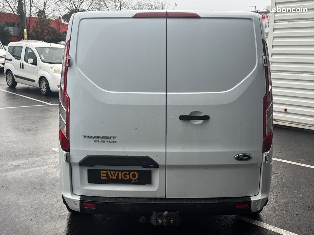 Ford transit custom fourgon 270 2.0 tdci 130 l1h1 limited / carplay / camera de recul / attelage (image 20)