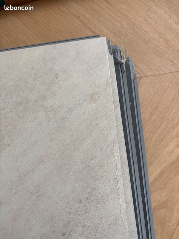 Dalle PVC effet travertin (image 3)