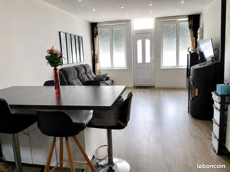Maison 4 pièces 82 m² · à Athis-Val de Rouvre · 82 m² · 115 000 €