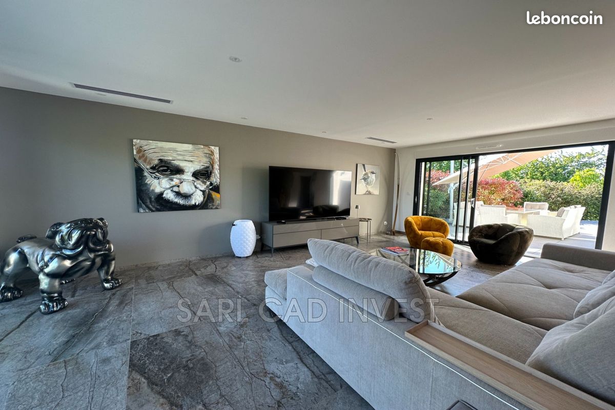 Maison 6 pièces 220 m² · à Fondettes · 220 m² · 850 000 €