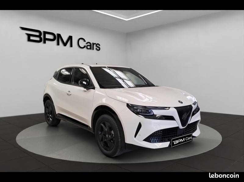 Alfa romeo Junior 1.2 Ibrida 145ch Premium e-DCT6 (image 3)