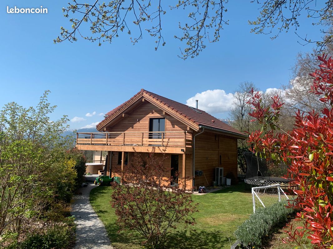 Maison 6 pièces 160 m² · à Grilly · 160 m² · 1 127 000 €
