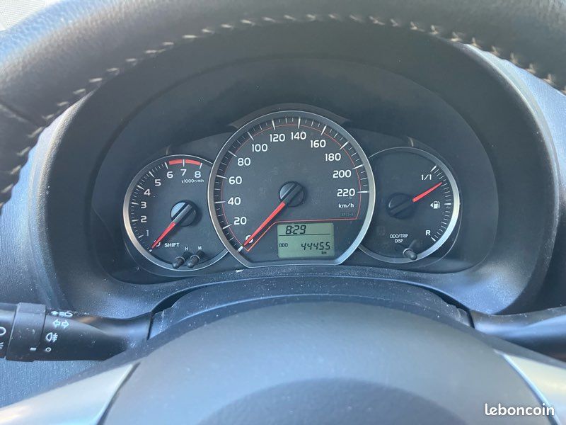 Vends YARIS III 1.3 VVTI 100 CH STYLE (image 3)