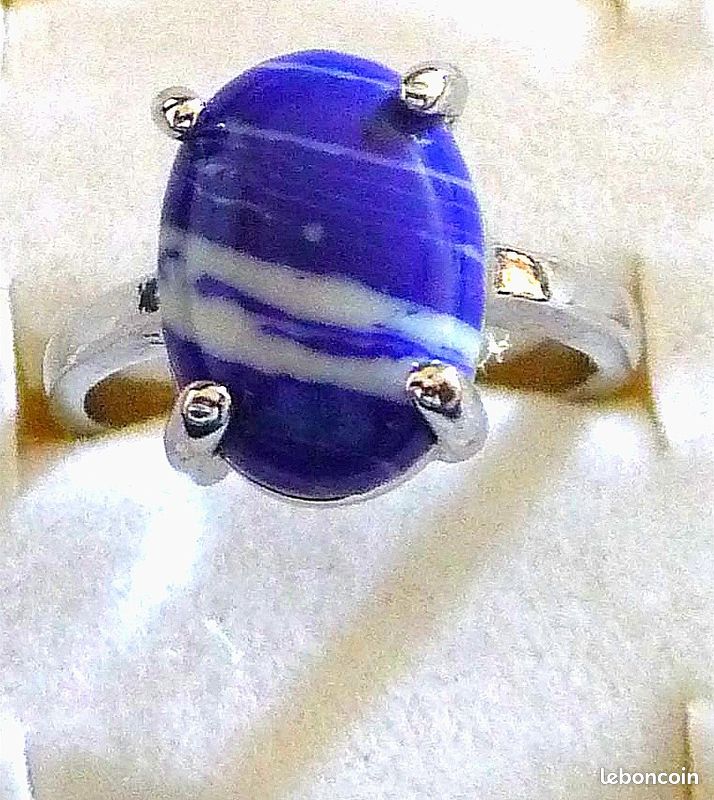 Trés belle bague en pierre gemme bleue ovale (image 2)