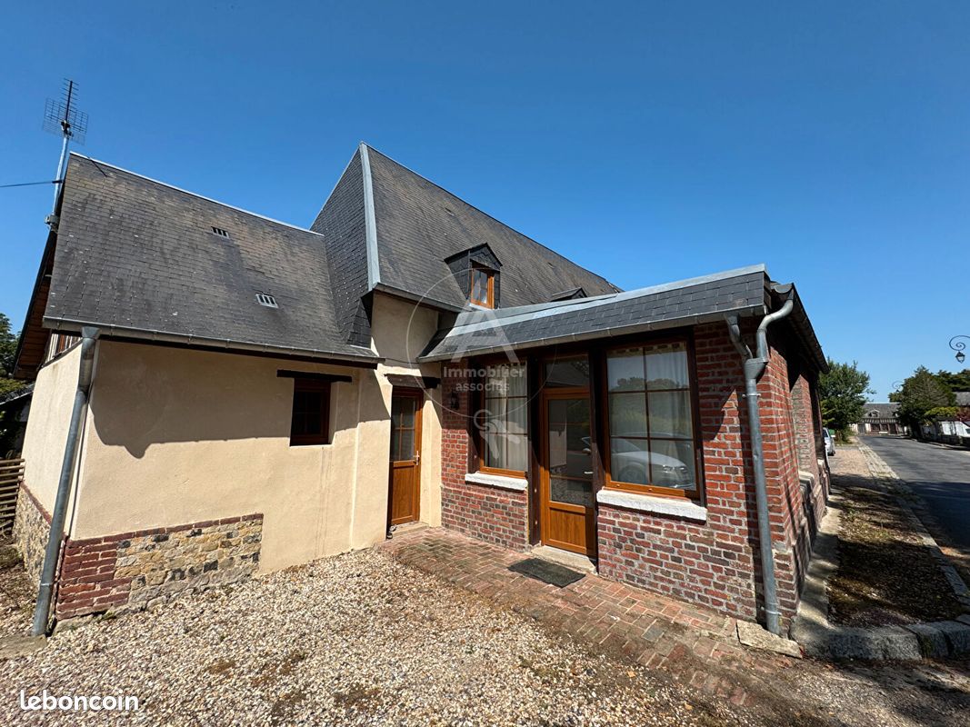 Immeuble 8 pièces 137 m² · à Pont-Audemer · 137 m² · 199 000 €