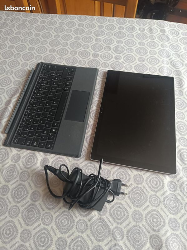 Microsoft Surface Pro 9 - Wifi Ordinateur Portable (Windows 11