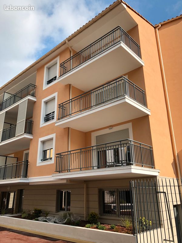 Appartement 1 pièce 28 m² · à Saint-André-de-la-Roche · 28 m² · 780 €