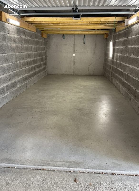 Parking 21 m² · à Annecy · 21 m² · 69 000 €