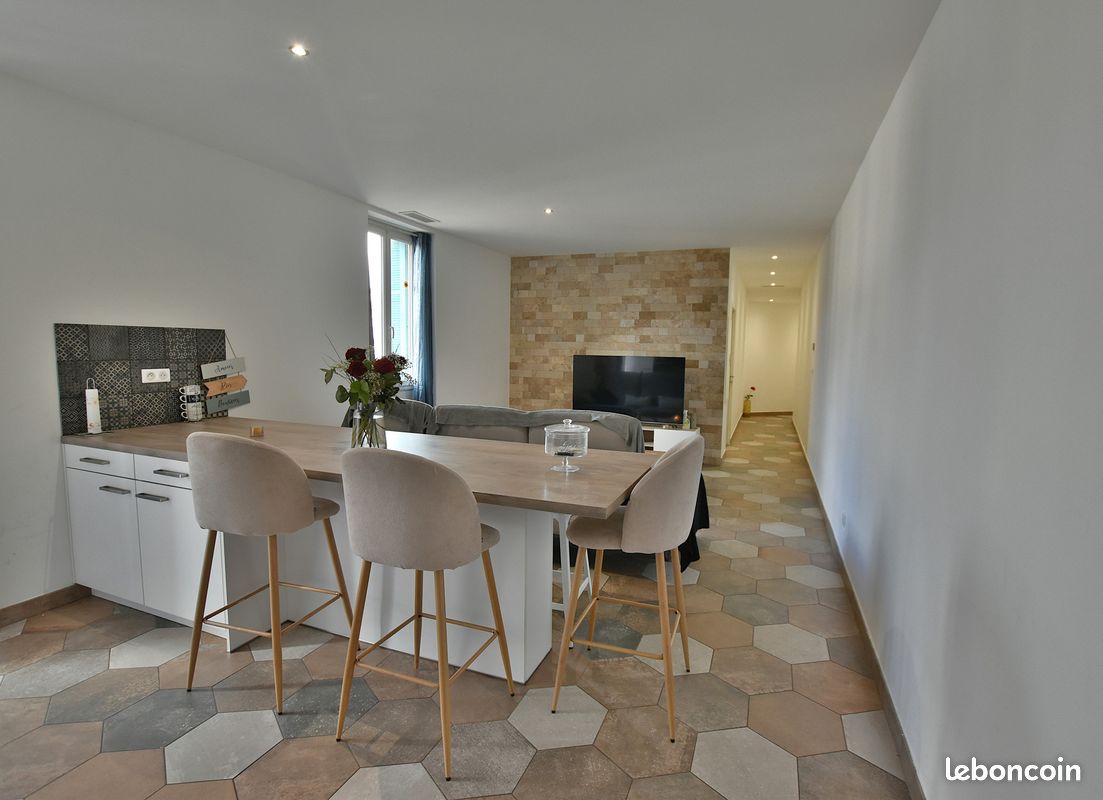 Appartement 3 pièces 80 m² · à Ajaccio · 80 m² · 255 000 €