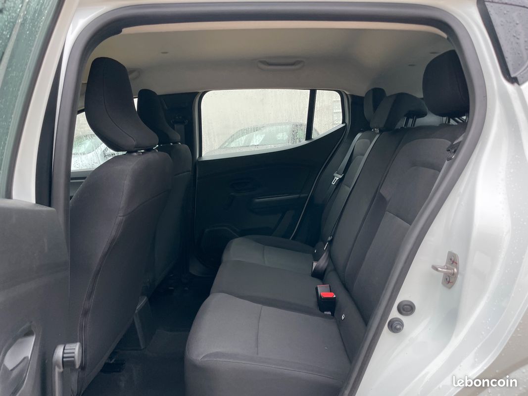 Dacia sandero iii 1.0 essence (image 7)
