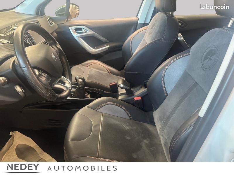 Peugeot 2008 1.2 PureTech 110ch Allure S&S (image 11)