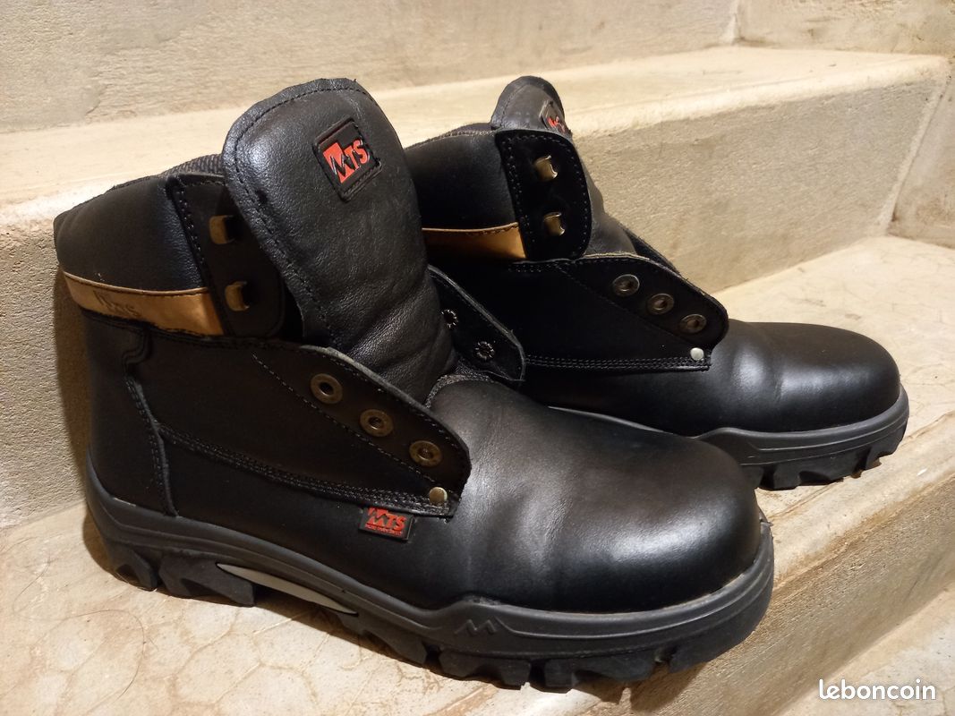 Chaussures de sécurité neuves taille 44 (image 1)
