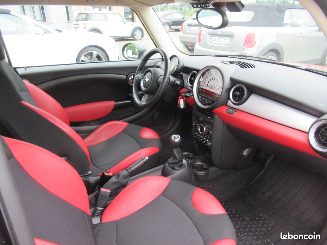 Superbe mini cooper 1.6l 122cv faible kms (image 5)