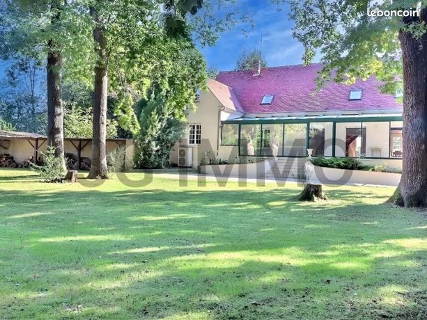Maison 8 pièces 280 m²