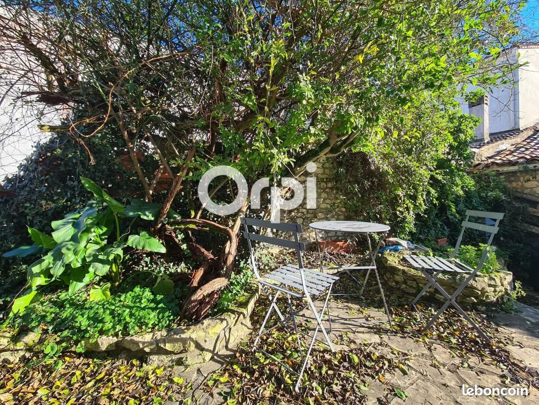 Maison 5 pièces 240 m² - Breuillet 17920 (image principale 12)