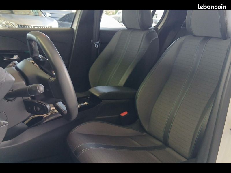 Peugeot 208 Electrique 50 kWh 136ch Allure Pack (image 10)