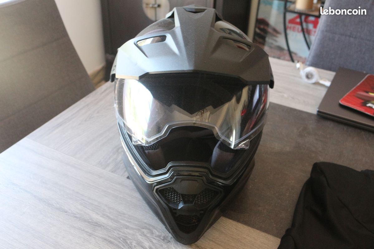 Casque moto bmw gs carbon evo (image 1)