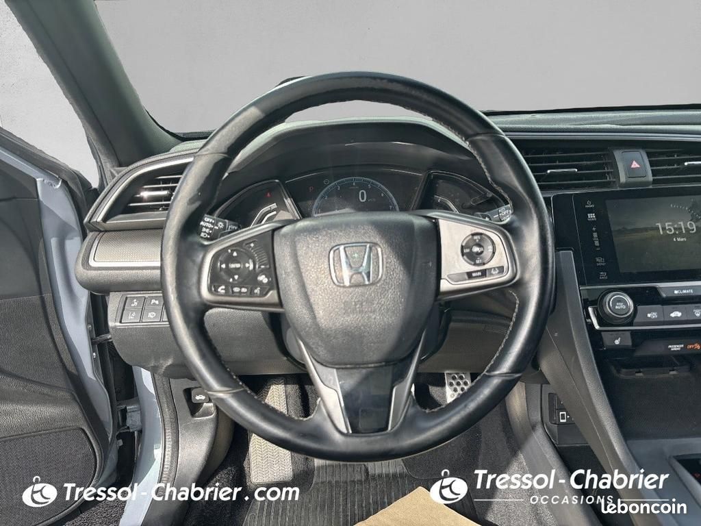Honda Civic 2017 1.0 i-VTEC 129 Exclusive CVT (image 12)