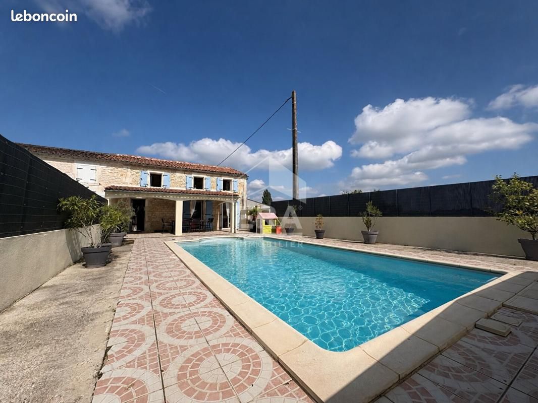Maison 5 pièces 130 m² · à Écoyeux · 130 m² · 254 400 €