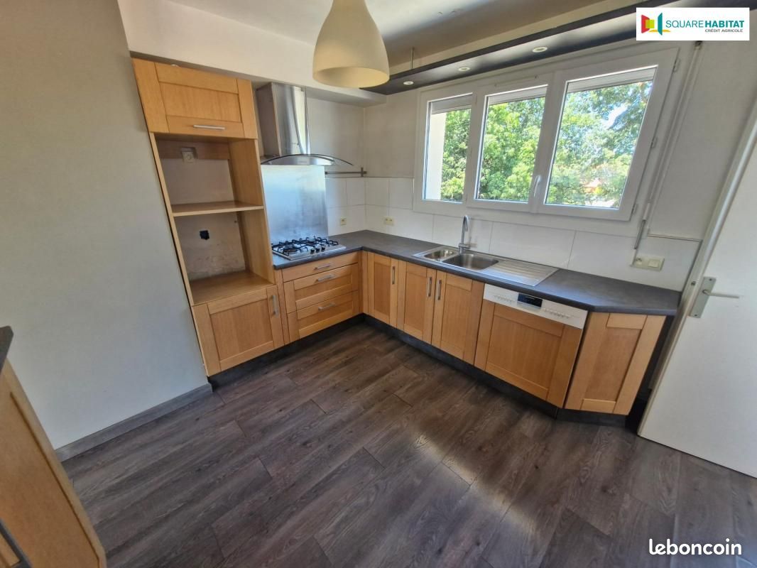 Appartement 3 pièces 75 m² · à Tarbes · 75 m² · 700 €