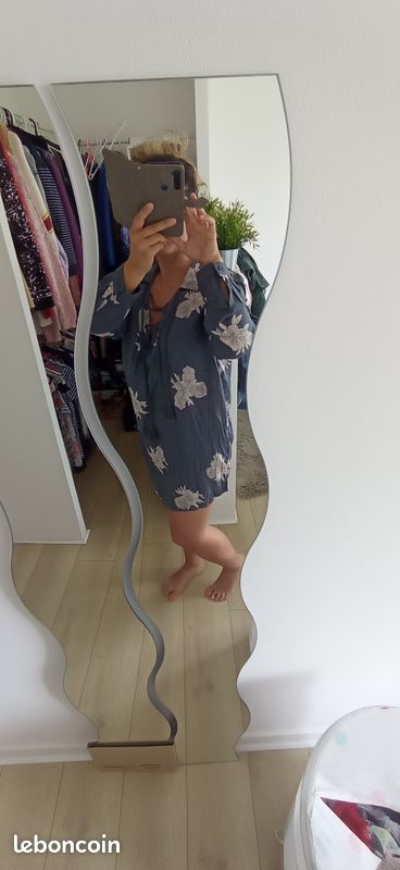 Jupes et robes tres bon etat (image 16)