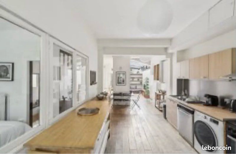 Spacieux Loft F4 rue Paul Bert Village Faidherbe Paris 11ème . AUCUNE AGENCE OU AGENT INDÉPENDANT NE SONT SOUHAITÉES (image 2)