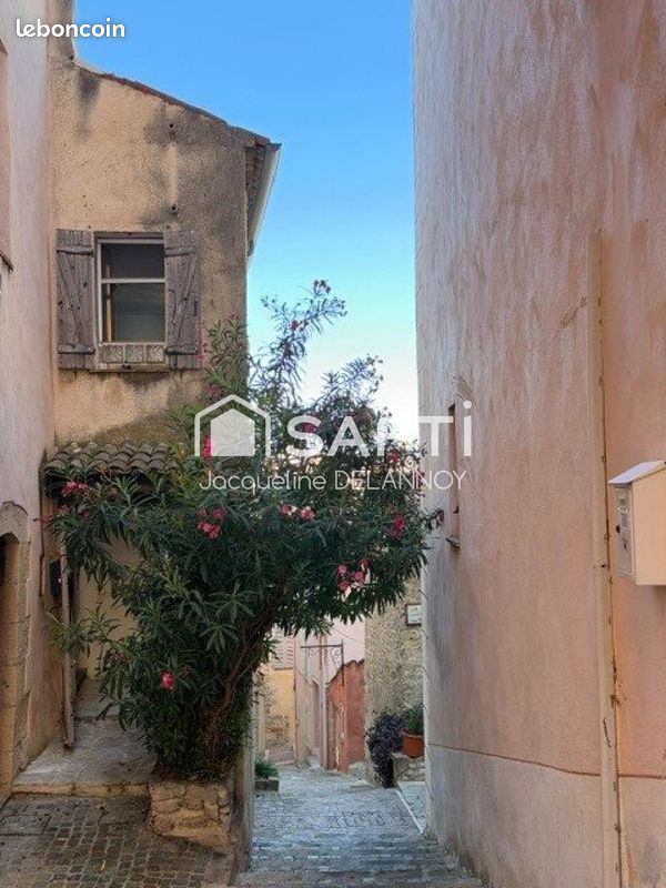 Maison 5 pièces 180 m² · à Fayence · 180 m² · 280 000 €