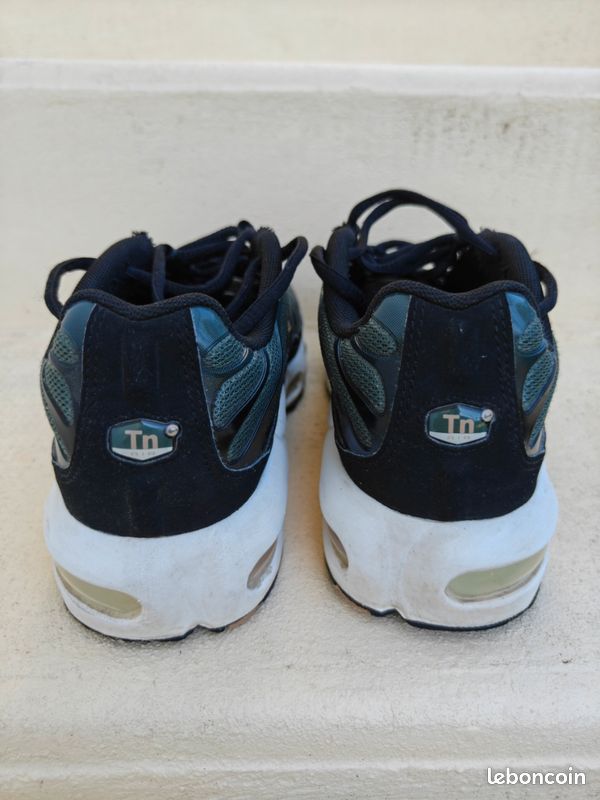 Chaussures TN 37.5 noires et vertes (image 6)