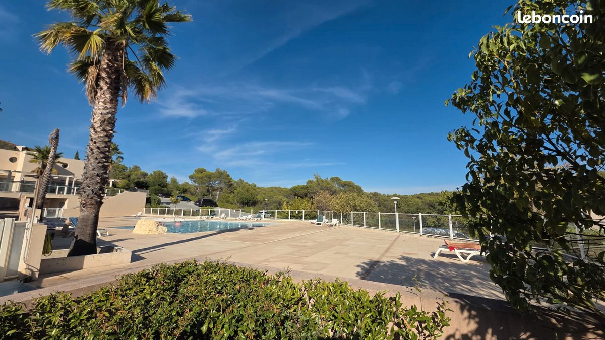 Appartement 2 pièces 43 m² · à Roquebrune-sur-Argens · 42,7 m² · 782 €/mois