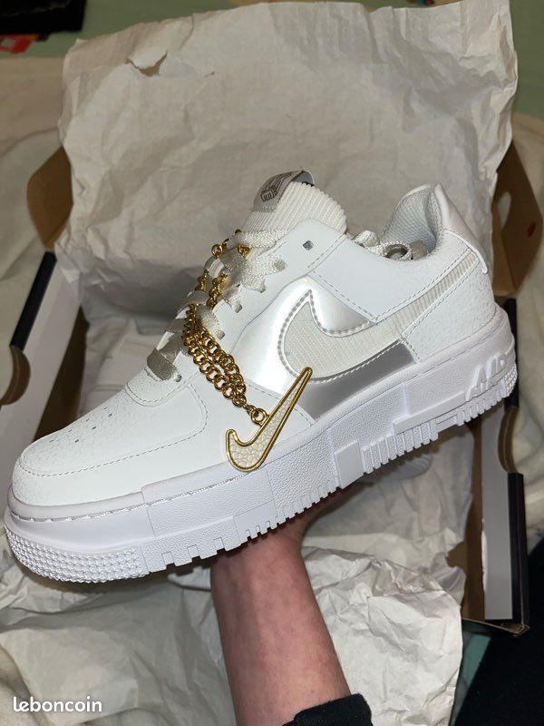 Sneakers Nike Pixel Jewel Pixel Gold Chain Air Force Pixel Aw Lab