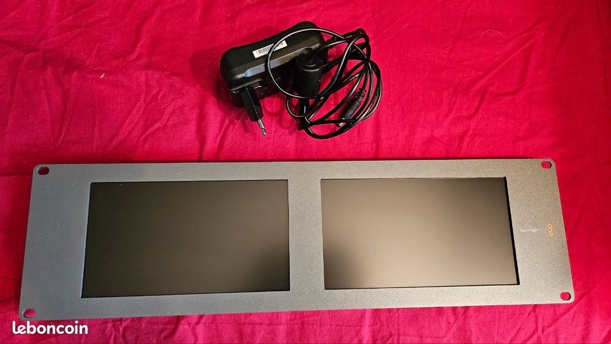 Blackmagic Smartview Duo 2 (image 1)