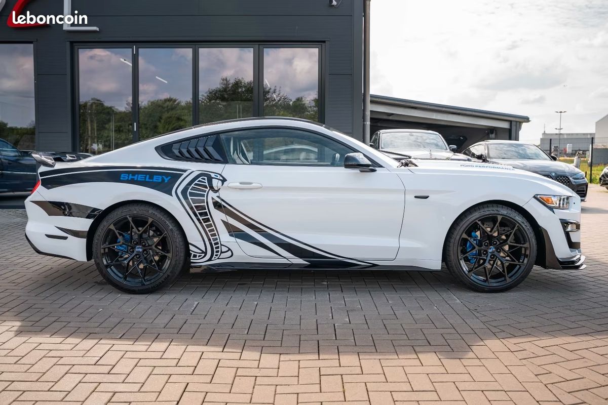 FORD Mustang 3.7 V6 Look Shelby GT500 305 ch BVA – Recaro – LED – Caméra (image 4)