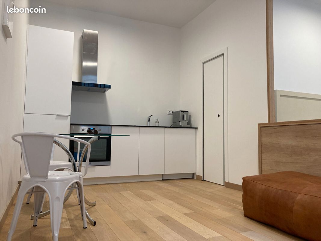 Appartement 1 pièce 27 m² · à Bordeaux · 27 m² · 700 €/mois