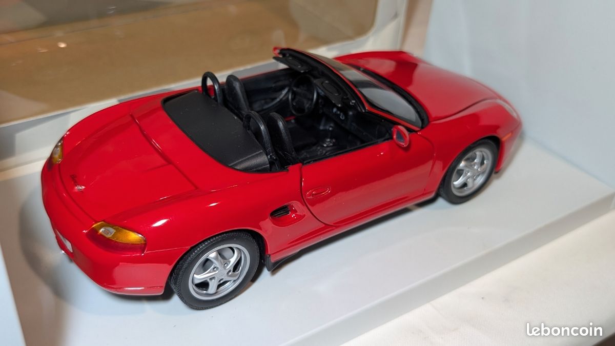 1/18 Porsche Boxster ut models rouge (image 3)