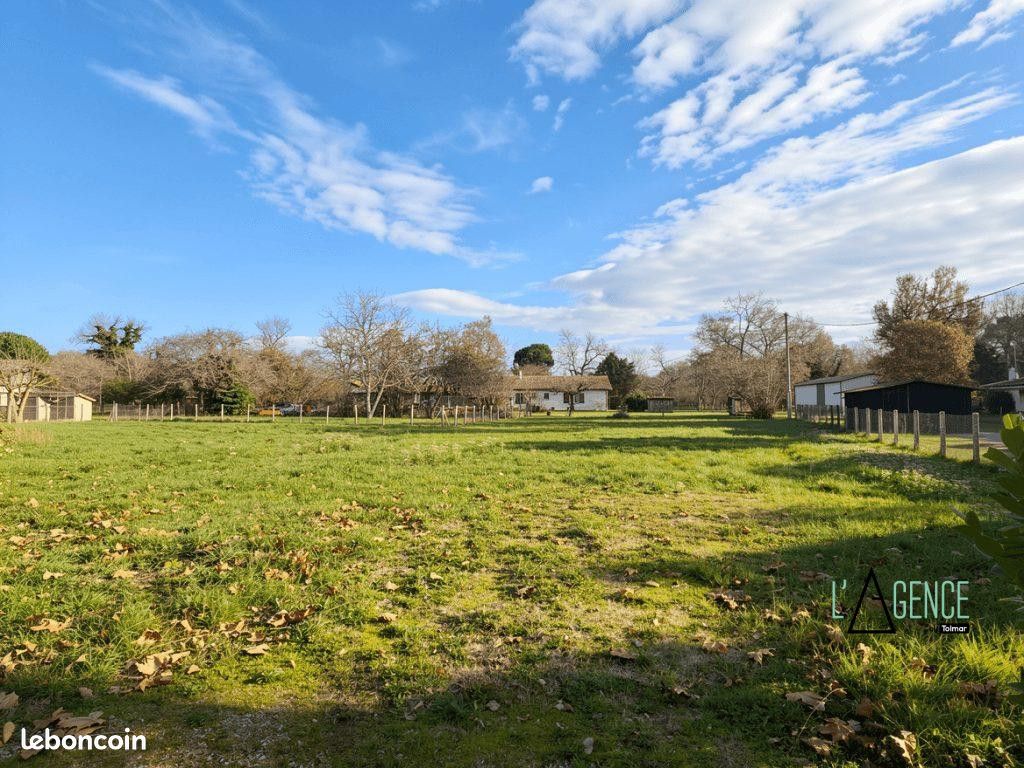 Terrain 1264 m² · à Lerm-et-Musset · 1 264 m² · 44 500 €