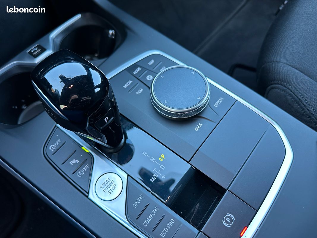 ✨PROMO BMW Série 1 118i 136ch Business Design Boite auto (caméra + CarPlay + ...) 2022 (image 15)