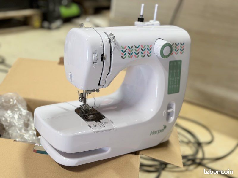 Machine a coudre (image 2)