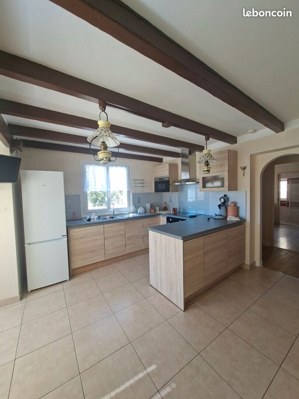 Maison 4 pièces 81 m² · à Saint-Martin-de-Lenne · 81 m² · 715 €/mois