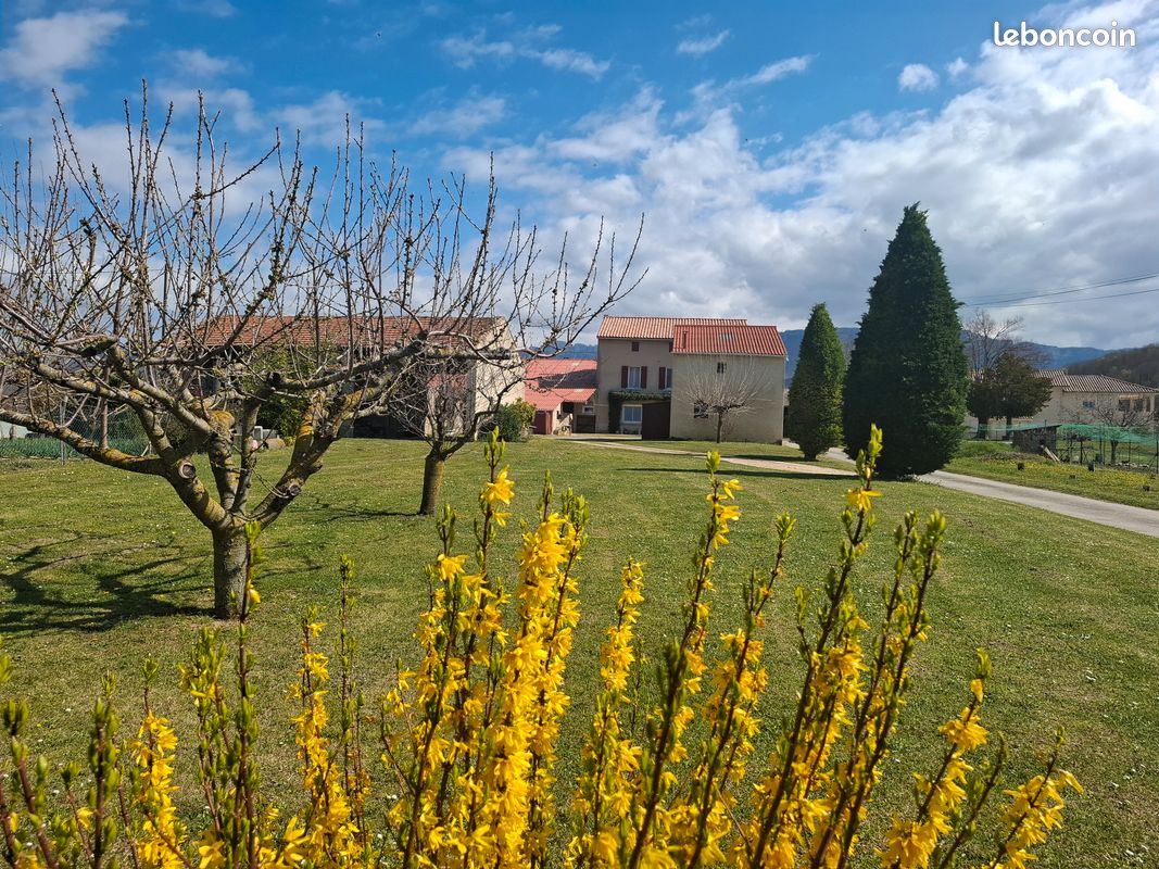 Maison 5 pièces 160 m² · à Charpey · 160 m² · 299 000 €