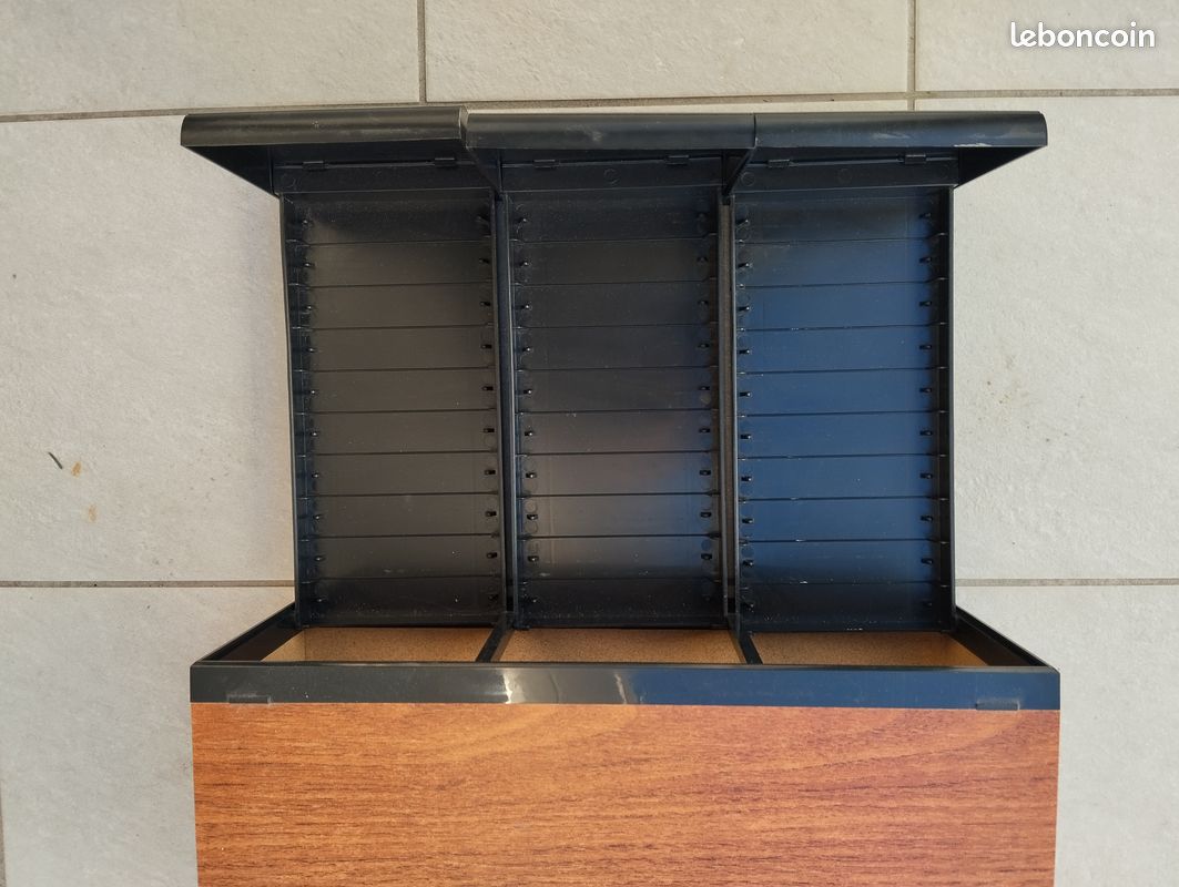 Range CD 60 emplacements "jewel case" (image 2)