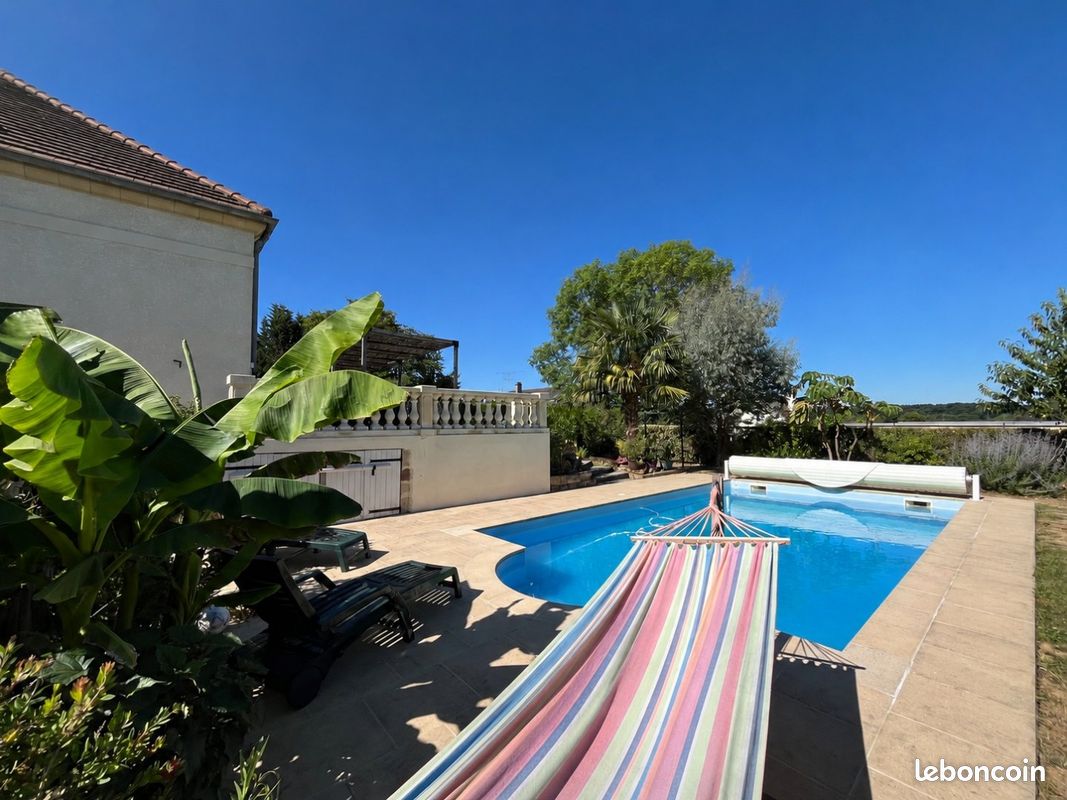 Maison 11 pièces 263 m² · à Vulaines-sur-Seine · 263 m² · 830 000 €