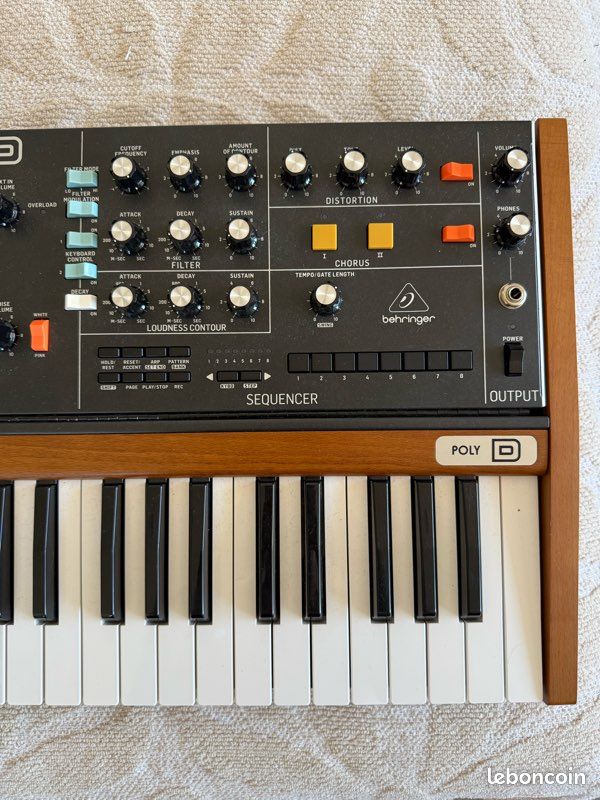 Behringer Poly D – synthétiseur analogique 37 touches – parfait état (image 6)