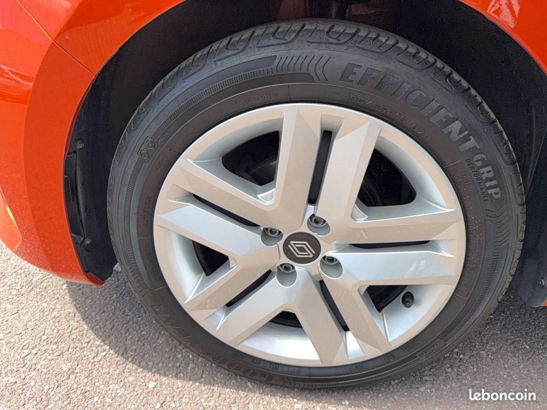 RENAULT Clio TCe 100 GPL Evolution (image 19)