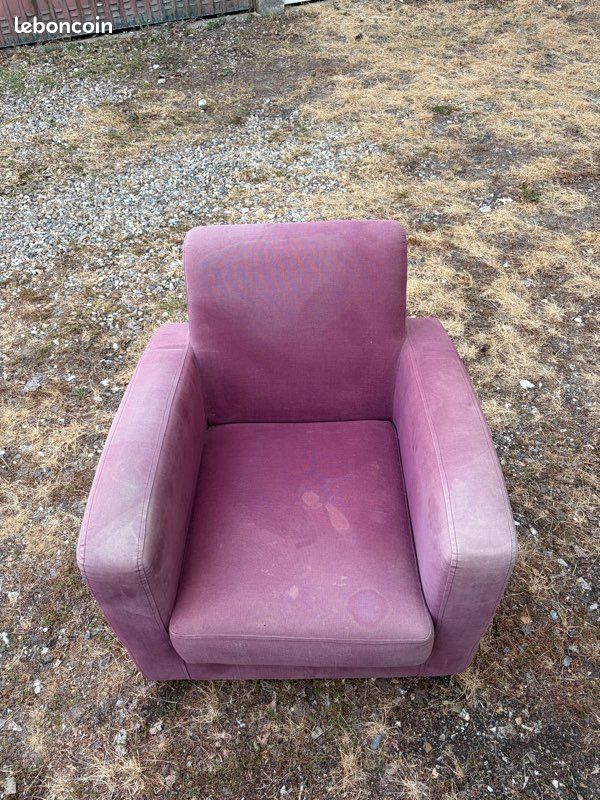 Grand fauteuil violet (image 2)