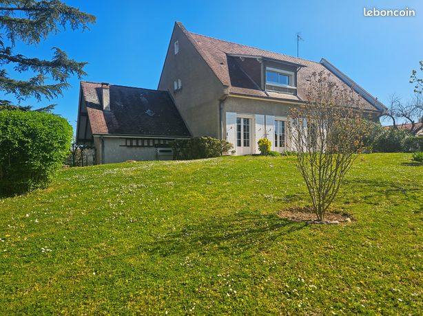 Propriété 7 pièces 186 m²